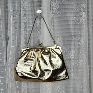 Shiny Gold Vintage Midcentury 50's 60's Clutch Wristlet W/ Kiss Snap Closure